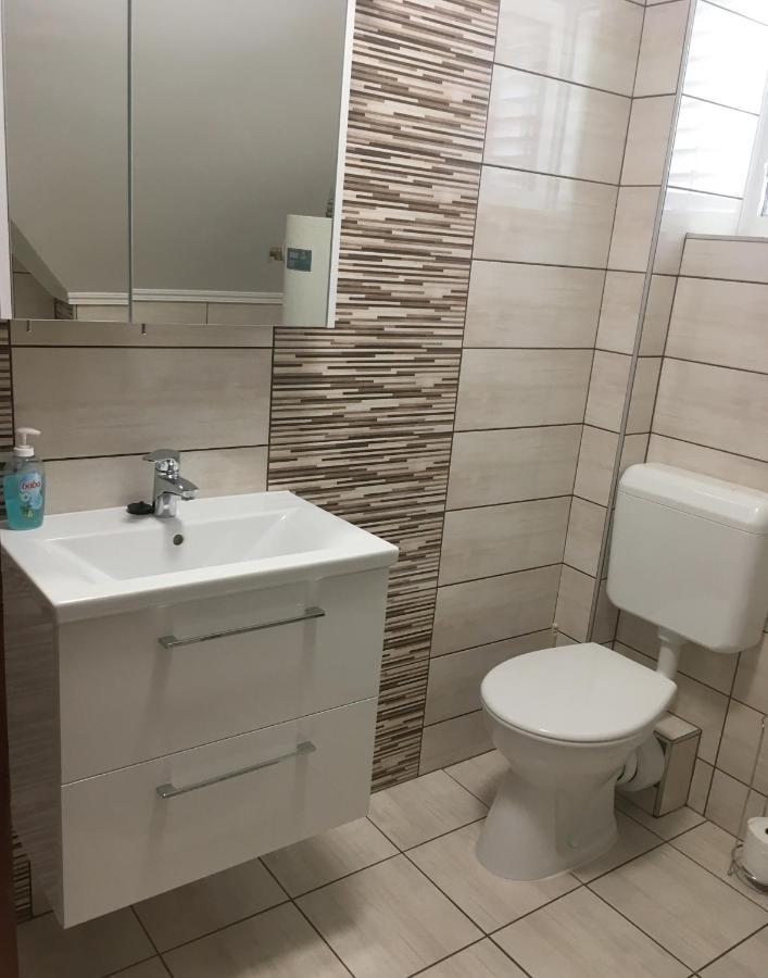 Gizella Haz Apartment Keszthely Luaran gambar
