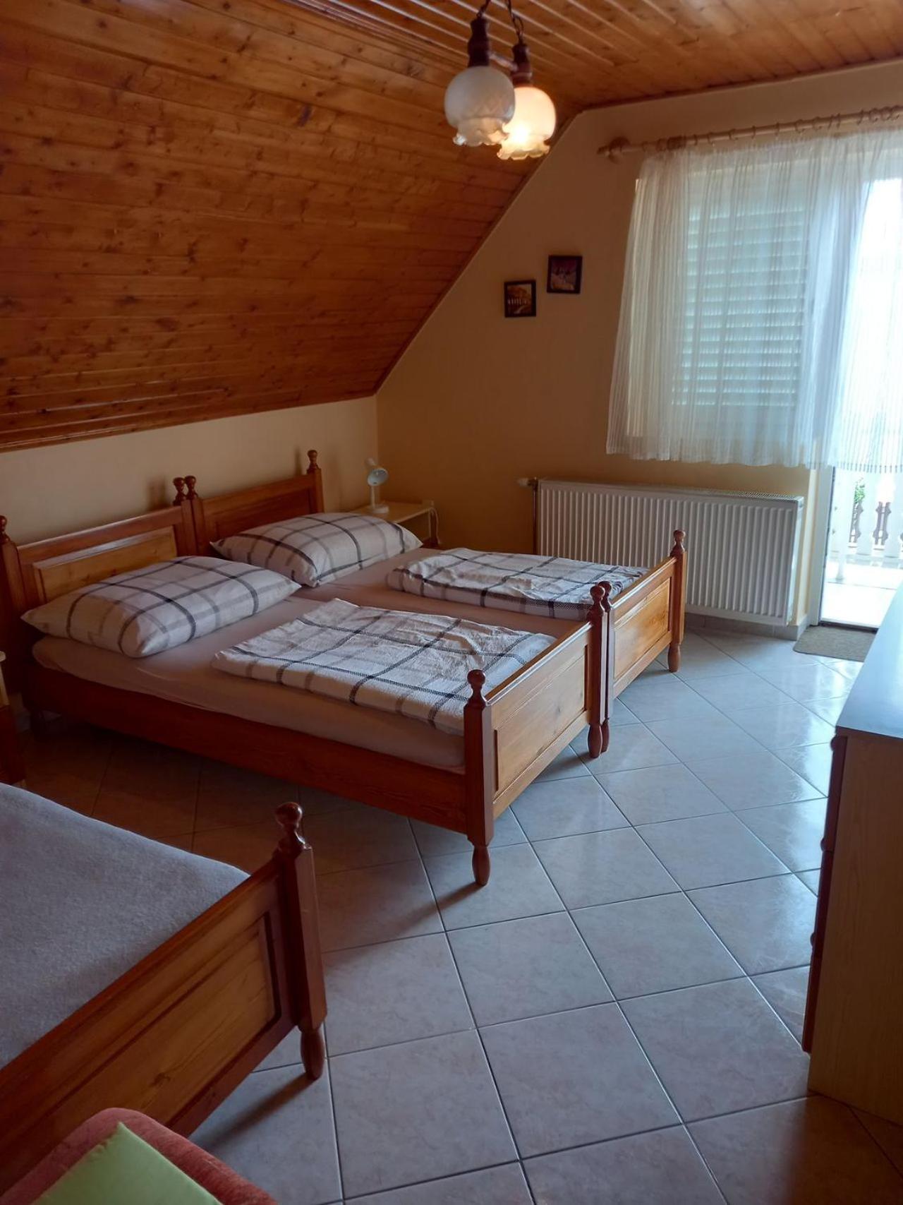 Gizella Haz Apartment Keszthely Luaran gambar